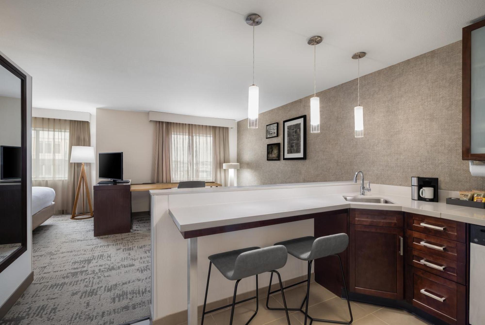 Residence Inn By Marriott Des Moines Downtown Екстериор снимка