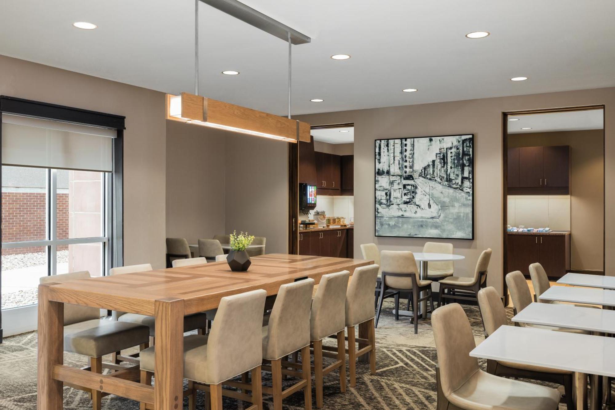 Residence Inn By Marriott Des Moines Downtown Екстериор снимка