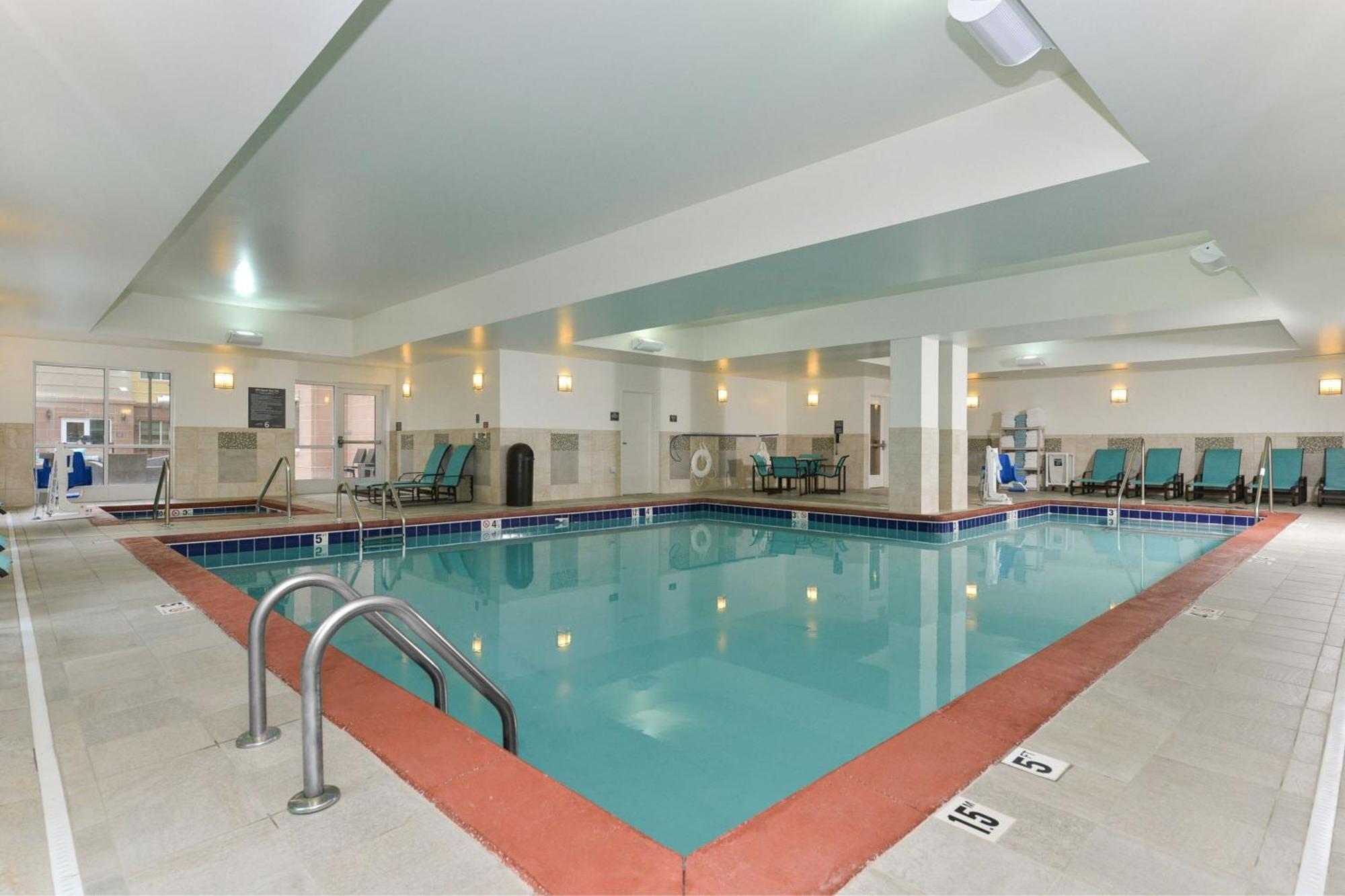 Residence Inn By Marriott Des Moines Downtown Екстериор снимка