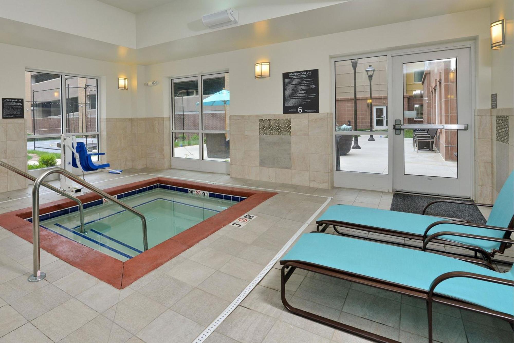 Residence Inn By Marriott Des Moines Downtown Екстериор снимка