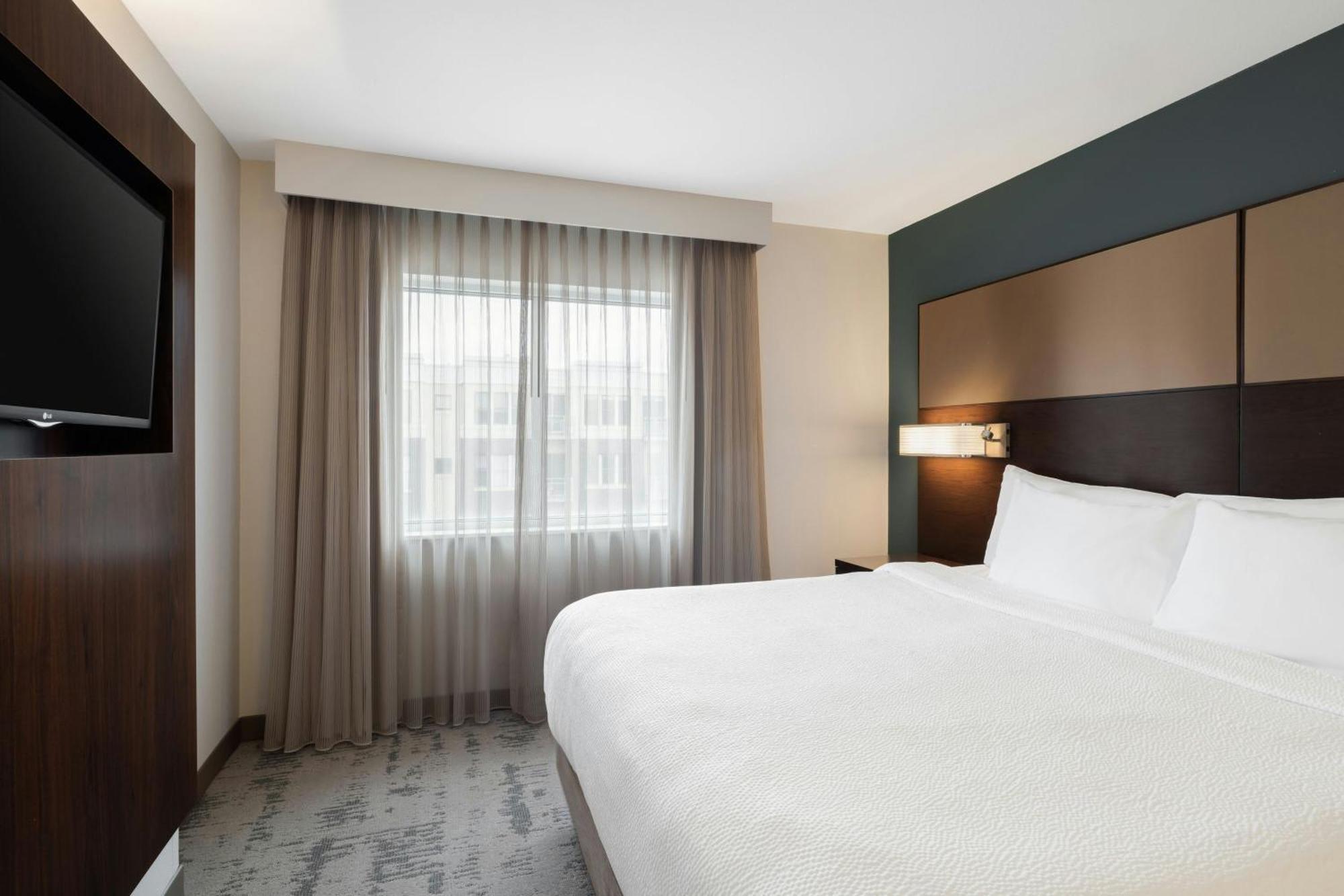 Residence Inn By Marriott Des Moines Downtown Екстериор снимка