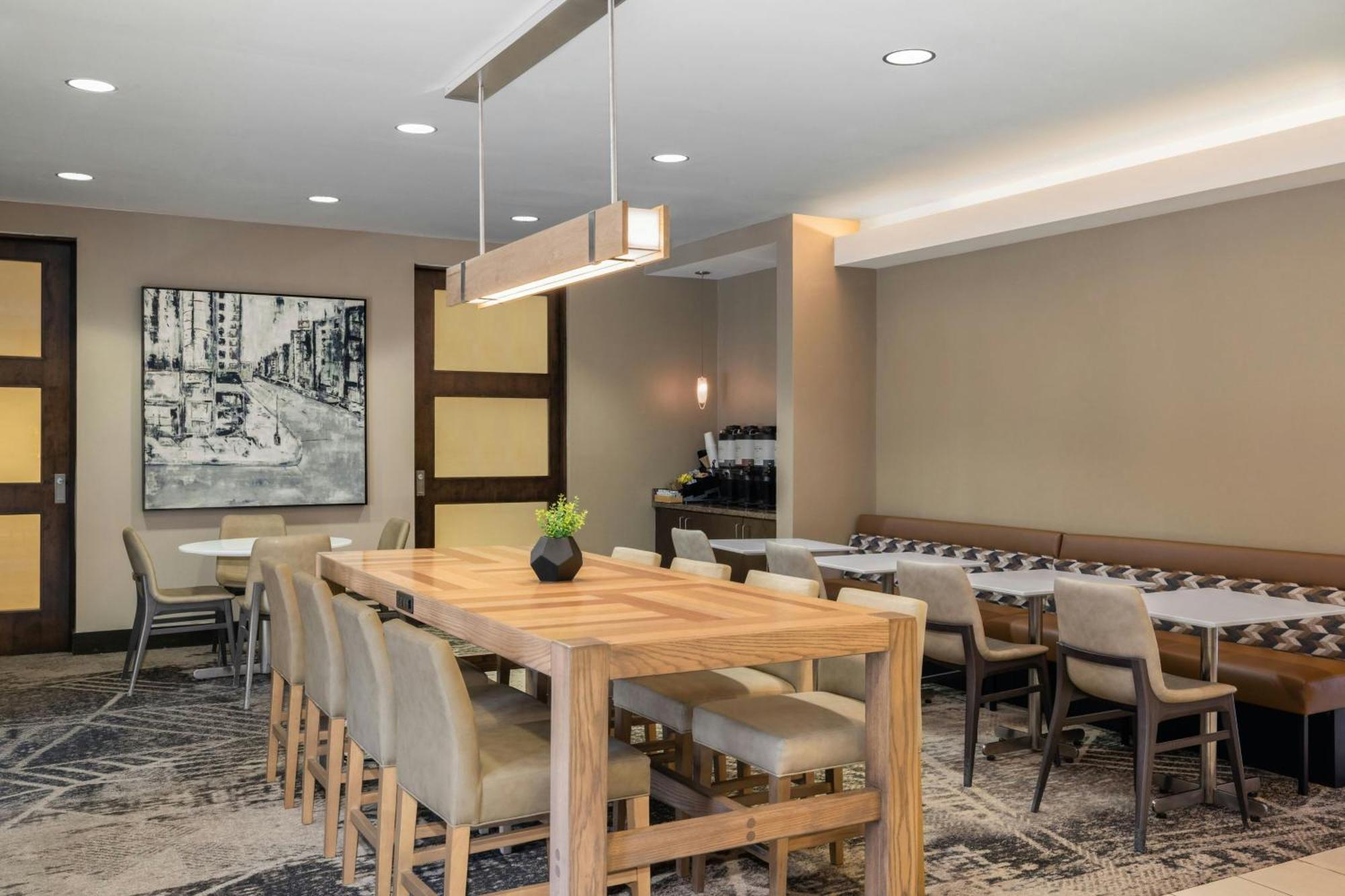 Residence Inn By Marriott Des Moines Downtown Екстериор снимка