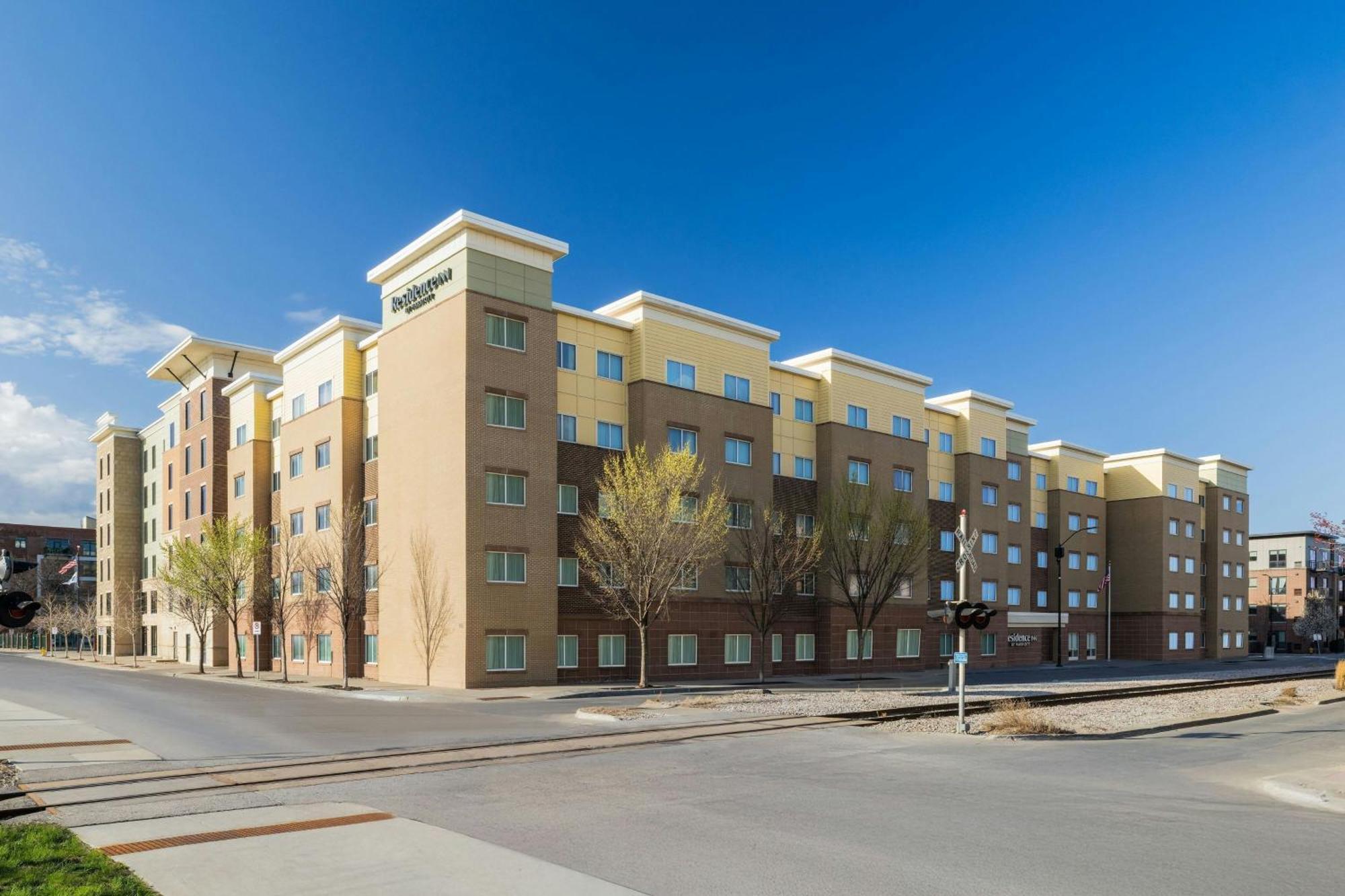 Residence Inn By Marriott Des Moines Downtown Екстериор снимка