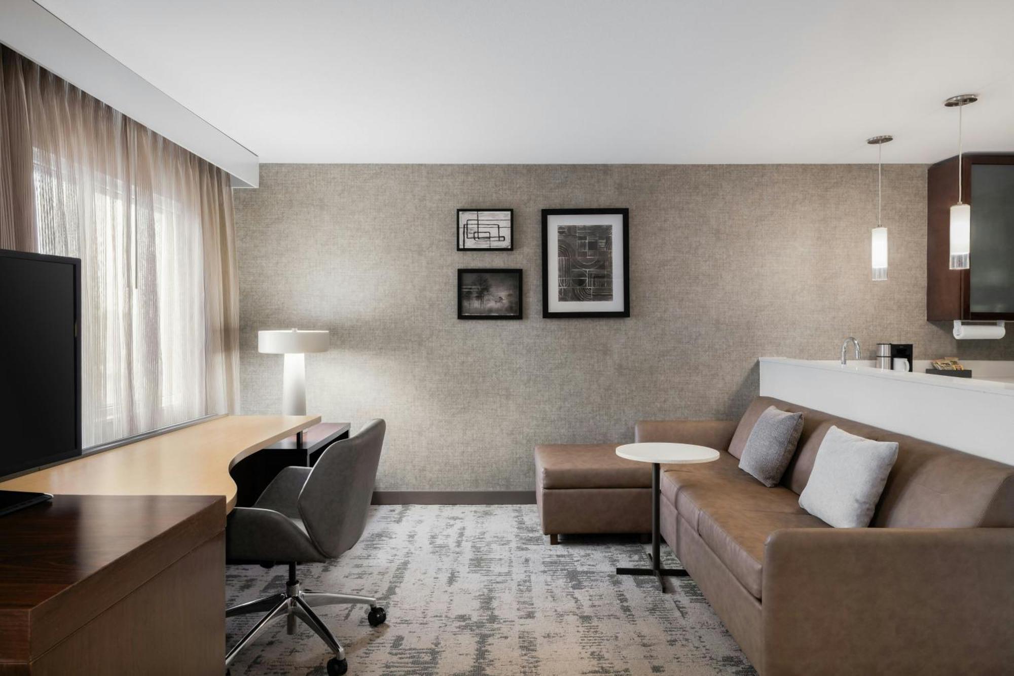 Residence Inn By Marriott Des Moines Downtown Екстериор снимка