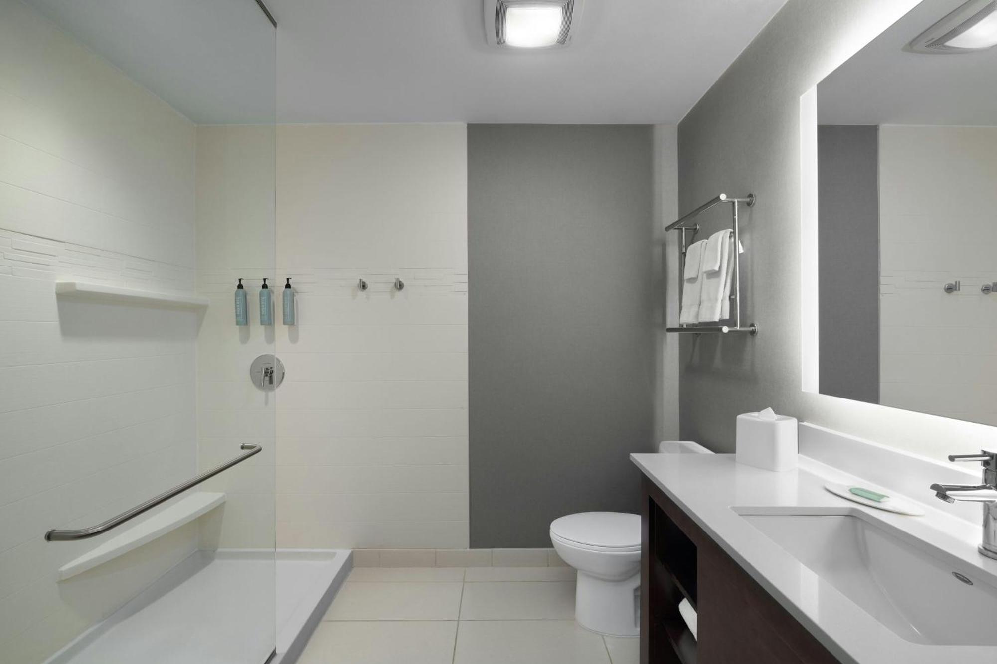 Residence Inn By Marriott Des Moines Downtown Екстериор снимка